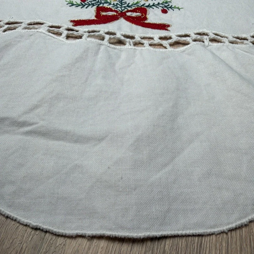 Christmas Placemat 8pc Set Vintage Poinsettia Cut Work Embroidery Crochet Cotton